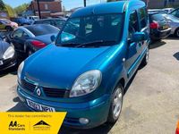 Usado Renault Kangoo Expression 106 HP (77 kW) 2007 Azul Monovolume