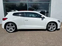 Begagnad VW Scirocco R-line 184 HK (135 kW) 2015 Vit Sportkupé