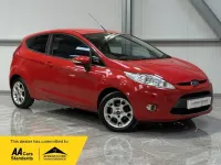 Used Ford Fiesta Zetec 82 HP (60 kW) 2012 Red Hatchback