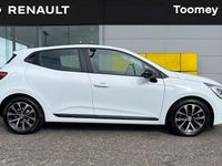 Used Renault Clio V Evolution 145 HP (106 kW) 2022 White  Hatchback