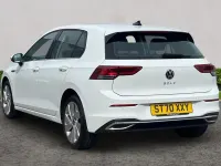 Used VW Golf VIII Style 147 HP (108 kW) 2021 White Hatchback