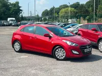 Used Hyundai i30 2016 Red Hatchback