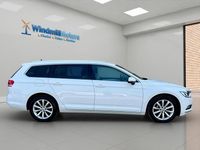 Used VW Passat Business 120 HP (88 kW) 2018 White Estate