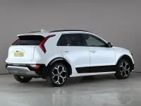 Used Kia Niro 141 HP (103 kW) 2023 White SUV