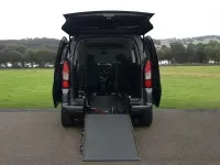 Used Citroën Berlingo Feel 100 HP (73 kW) 2018 Grey MPV