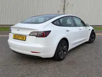 Used Tesla Model 3 Long Range AWD 366 kW (498 HP) 2021 White Sedan