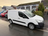 Used Citroën Berlingo 75 HP (55 kW) 2018 White MPV
