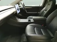 Używany Tesla Model 3 Performance 461 kW (627 KM) 2022 Czarny Sedan/Limuzyna