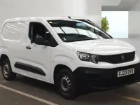 Used Peugeot Partner Premium 100 HP (73 kW) 2023 White MPV