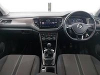 Used VW T-Roc SE 150 HP (110 kW) 2018 Blue SUV