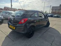 Usado Vauxhall Corsa Excite 100 HP (73 kW) 2014 Cinzento Citadino