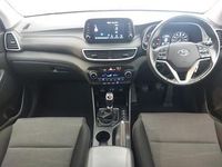 Used Hyundai Tucson SE 115 HP (84 kW) 2019 Red SUV