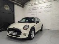 Begagnad Mini Cooper Hatch 2017 Vit Halvkombi