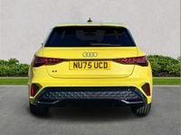 Begagnad Audi A3 S-Line 147 HK (108 kW) 2025 Gul Halvkombi