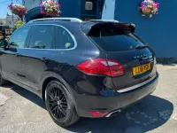 Used Porsche Cayenne 245 HP (180 kW) 2012 Black SUV