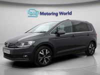 Usado VW Touran SEL 148 HP (108 kW) 2022 Cinzento Monovolume