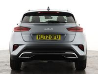 Usado Kia XCeed 2022 Prateado SUV