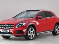Usado Mercedes GLA250 AMG Line Premium Plus 211 HP (155 kW) 2019 SUV