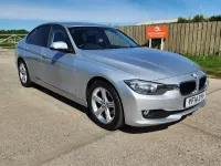 Begagnad BMW 318 2014 Silver Sedan