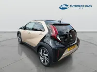 Used Toyota Aygo X 72 HP (52 kW) 2024 Beige SUV