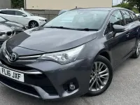 Used Toyota Avensis Business Edition 112 HP (82 kW) 2016 Grey Estate