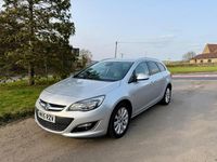 Second-hand Vauxhall Astra Elite 2015 Argintiu Break