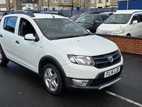 Used Dacia Sandero Lauréate 2014 White Hatchback