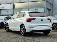 Used VW Polo Life 80 HP (58 kW) 2025 White Hatchback