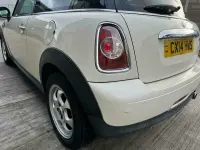 Używany Mini ONE Hatch 97 KM (71 kW) 2014 Biały Hatchback