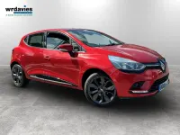 Used Renault Clio Iconic 90 HP (66 kW) 2019 Red Hatchback