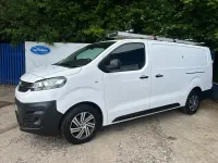 Used Vauxhall Vivaro 100 HP (73 kW) 2022 White MPV