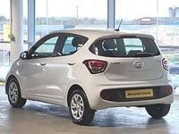 Usado Hyundai i10 SE 66 HP (48 kW) 2017 Branco Citadino