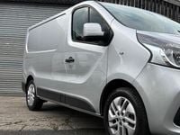 Used Renault Trafic 2016 Silver MPV