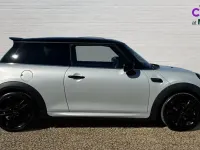 Używany Mini Cooper Sport 136 KM (100 kW) 2021 Srebrny Hatchback