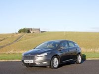 used Ford Focus 1.0 TITANIUM 5DR