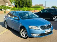 Used Skoda Octavia Elegance 184 HP (135 kW) 2015 Blue Estate