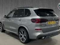 Gebraucht BMW X5 M Sport 347 PS (255 kW) 2025 Grau SUV