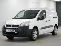 Used Peugeot Partner 67 HP (49 kW) 2019 White MPV