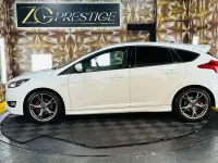 Used Ford Focus ST-Line X 140 HP (102 kW) 2017 White Hatchback