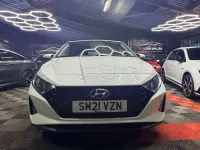 Used Hyundai i20 SE 98 HP (72 kW) 2021 White Hatchback
