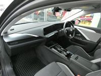 Used Vauxhall Astra Design Edition 128 HP (94 kW) 2023 Grey Estate