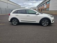 Used Kia Niro 2020 Clear white SUV