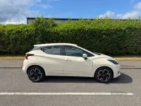 Used Nissan Micra Acenta 92 HP (67 kW) 2022 White Hatchback