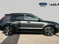 Używany Kia Niro 139 KM (102 kW) 2023 Szary SUV
