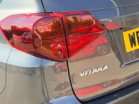 Neu Suzuki Vitara 2025 Grau SUV