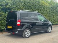 Used Ford Tourneo Courier Zetec 100 HP (73 kW) 2019 Black MPV