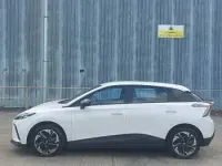Used MG MG4 EV SE 125 kW (170 HP) 2023 White Hatchback