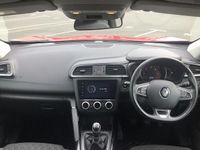 Used Renault Kadjar Iconic 116 HP (85 kW) 2020 Red SUV