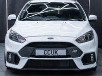 Used Ford Focus RS 350 HP (257 kW) 2017 White Hatchback