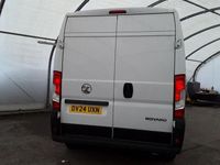 Used Vauxhall Movano S 138 HP (101 kW) 2024 White